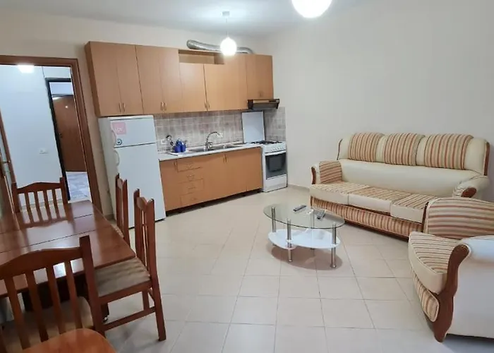 Miami Apartment Golem (Tirana)