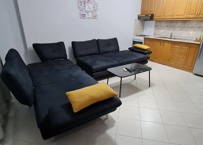 Miami Golem (Tirana)