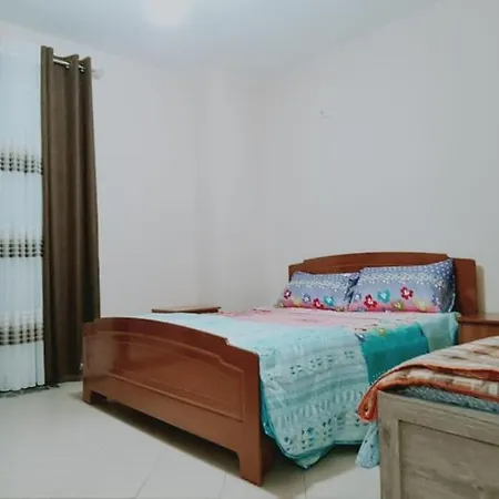 Miami * Golem (Tirana)