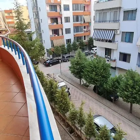 Miami Golem (Tirana)