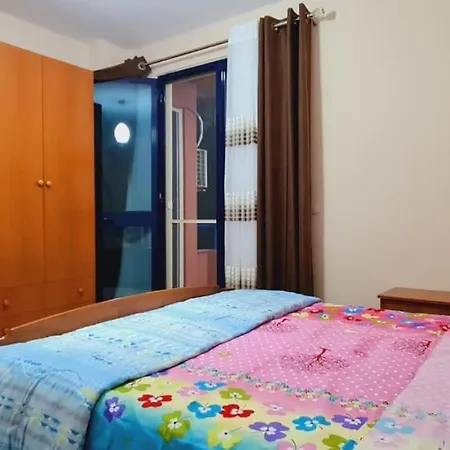 Miami Golem (Tirana)