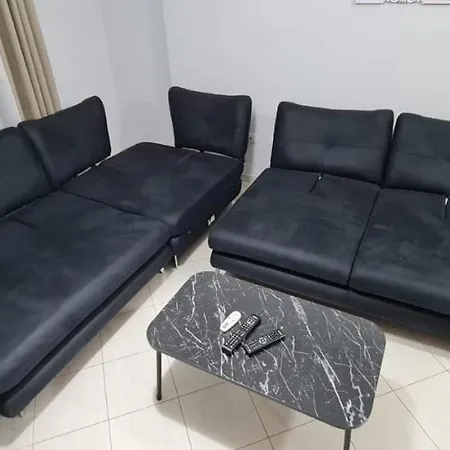 Miami Apartament Golem (Tirana)